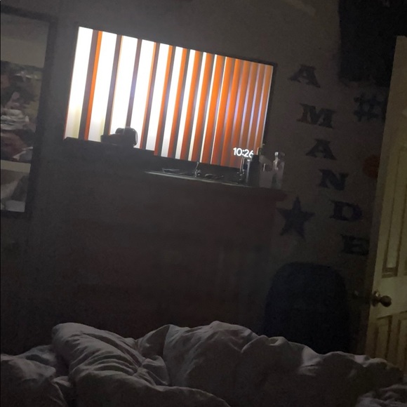 Meet your Posher, Amande - Picture 1 of 1